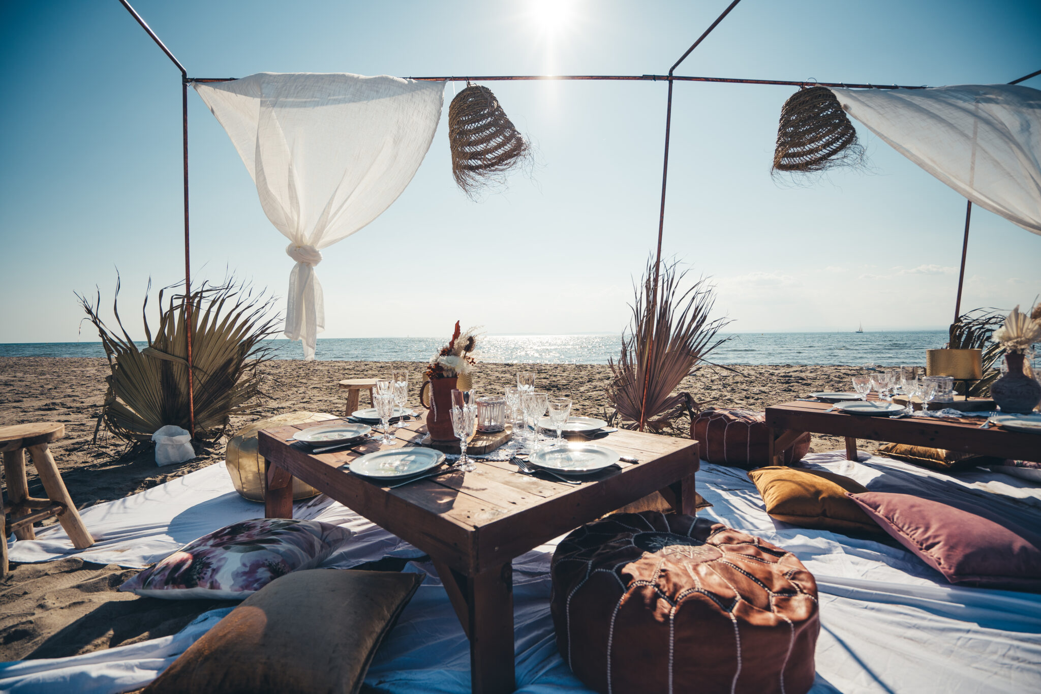 Banc de Sable Bohème, mobilier plage détente catamaran Lucile à la Grande Motte sorties en mer