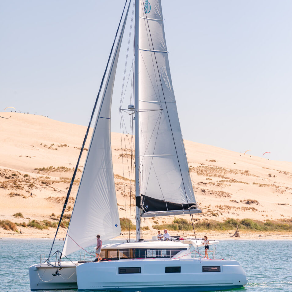 Catamaran luxueux a la grande motte intimiste